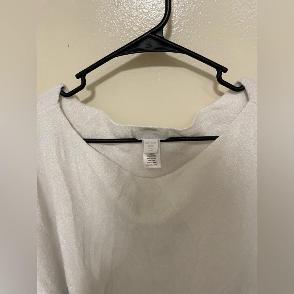 ✨Barefoot Dreams Cozy Chic Ultra Lite Ocean Breeze Poncho Ombré Waterfall Plus - Picture 5 of 8